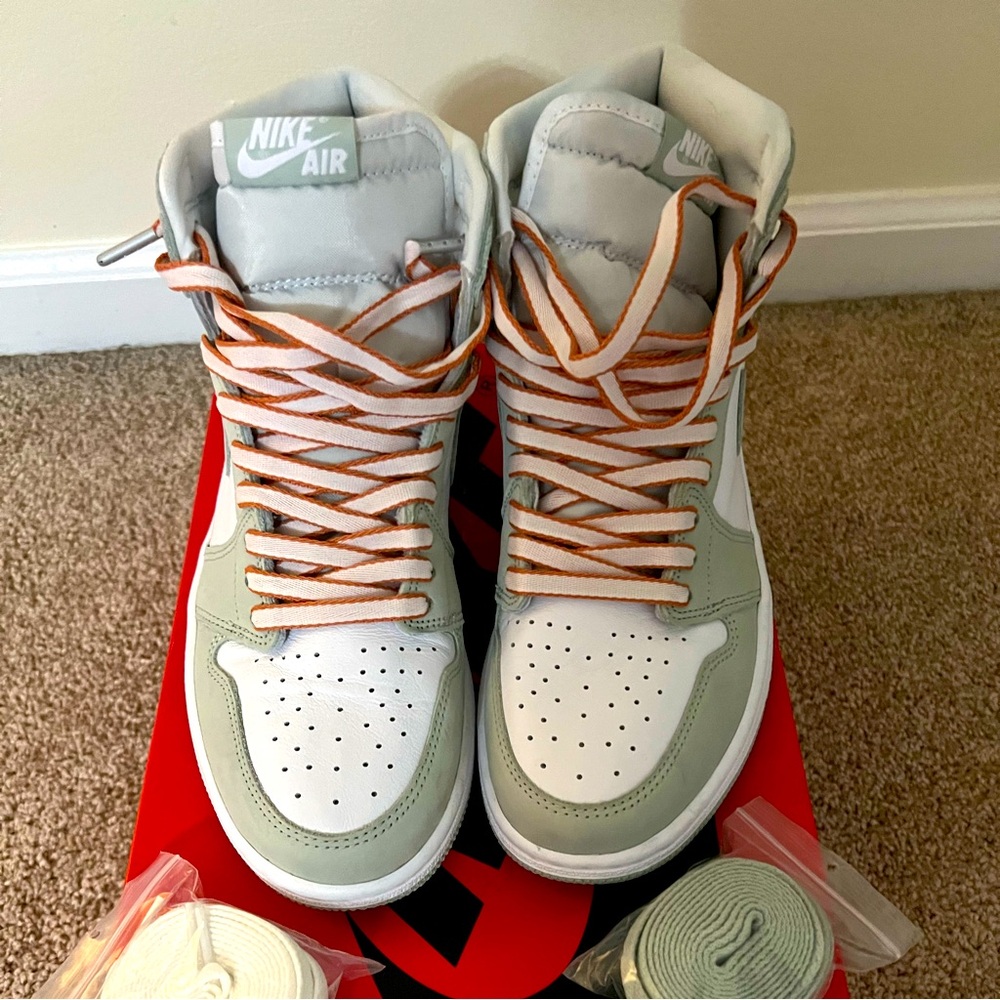 Jordan 1 Retro High OG Seafoam (Women's)